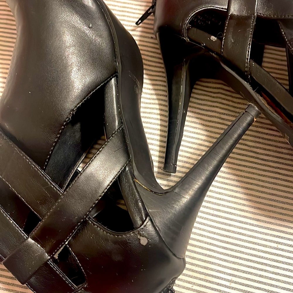 Nine West Black Heels Size 8 1/2 - Picture 4 of 10